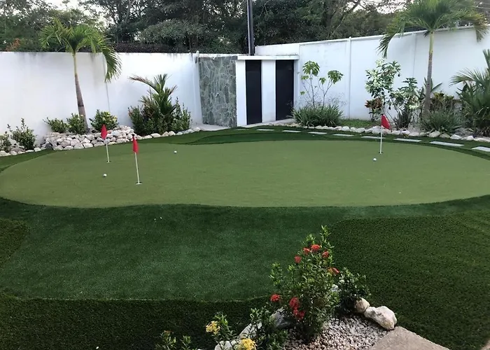 Private With Pool, Foosball & Putting Villa